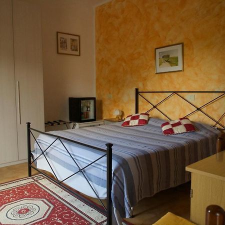 La Piccola Siesta B&B Сант'Альбино Экстерьер фото