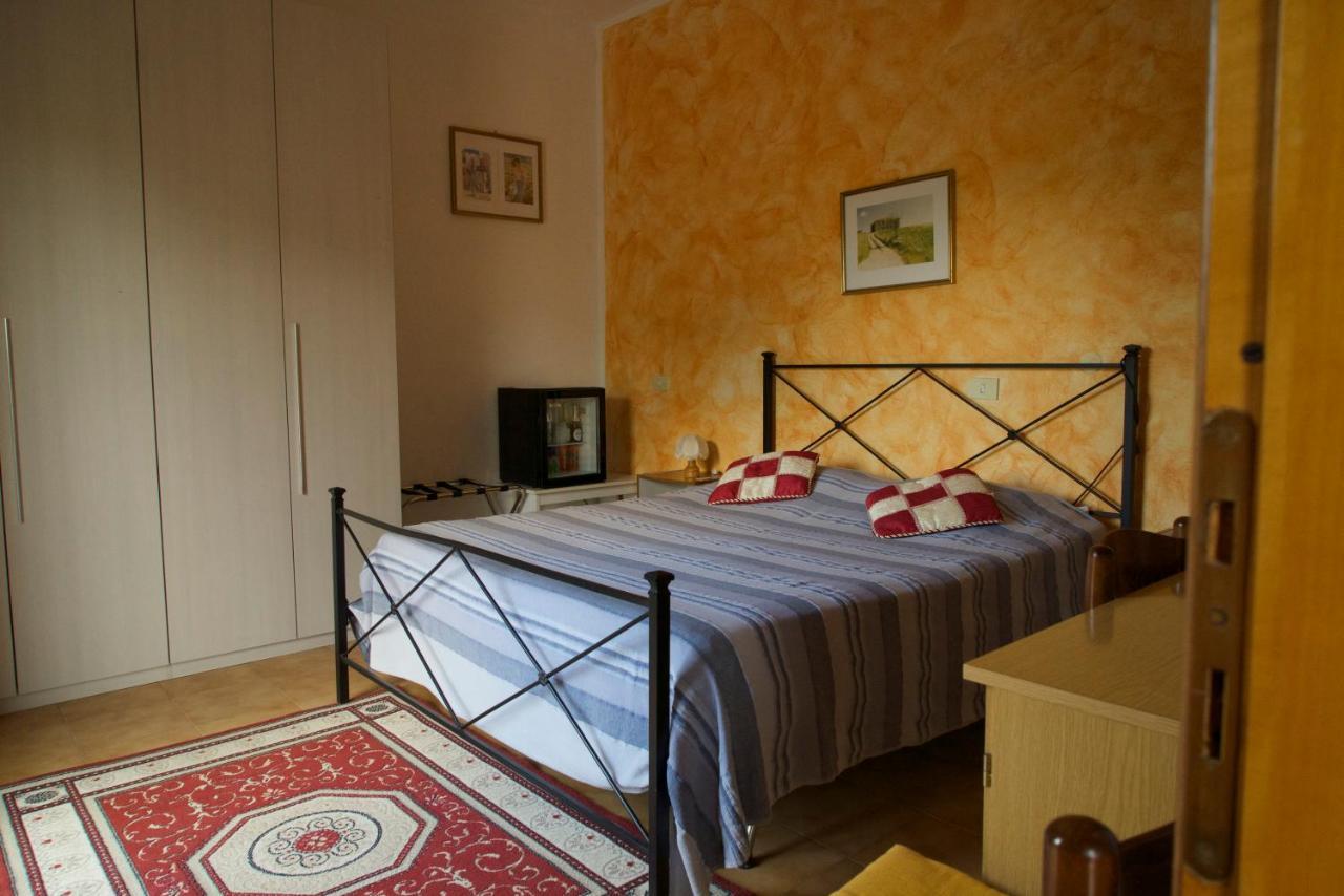 La Piccola Siesta B&B Сант'Альбино Экстерьер фото
