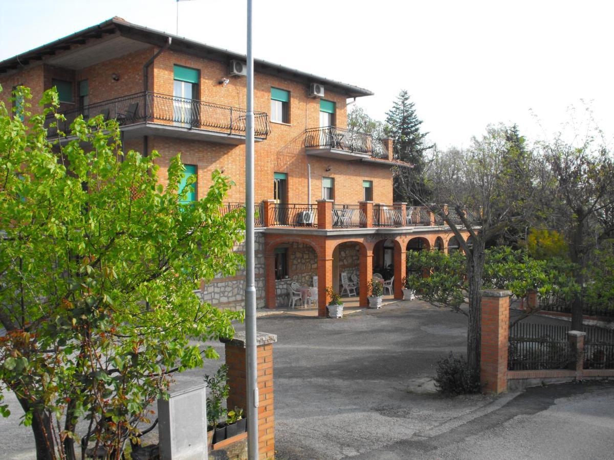 La Piccola Siesta B&B Сант'Альбино Экстерьер фото